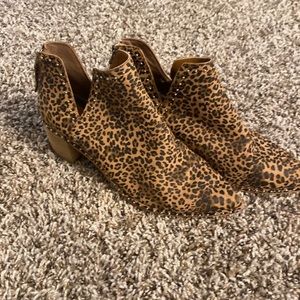 Dolce Vita Booties size 7.5